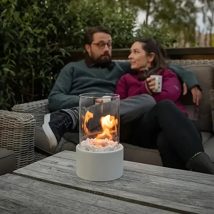 Stolný gril – Teplo a elegancia v jednom geste