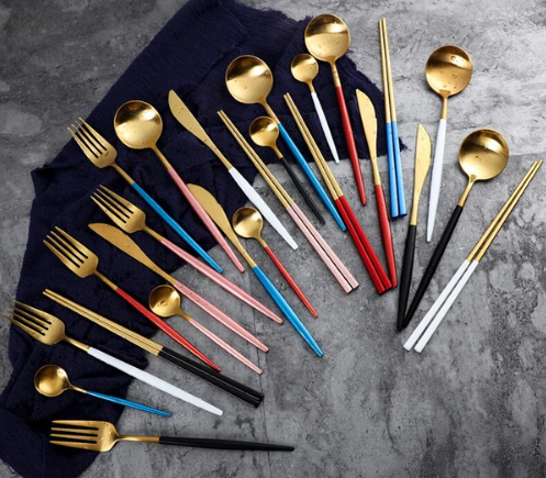 24-Piece Cutlery Set – Chic Finish for Refined Table