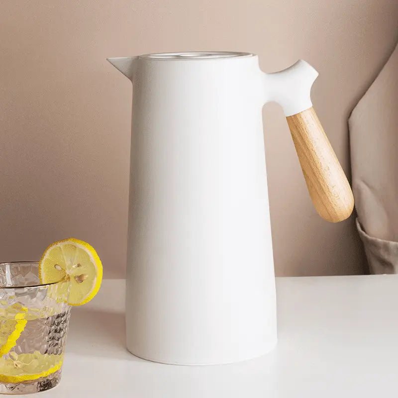 Isolert Kanne Med Håndtak – Langvarig Bevaring Og Stilig Design