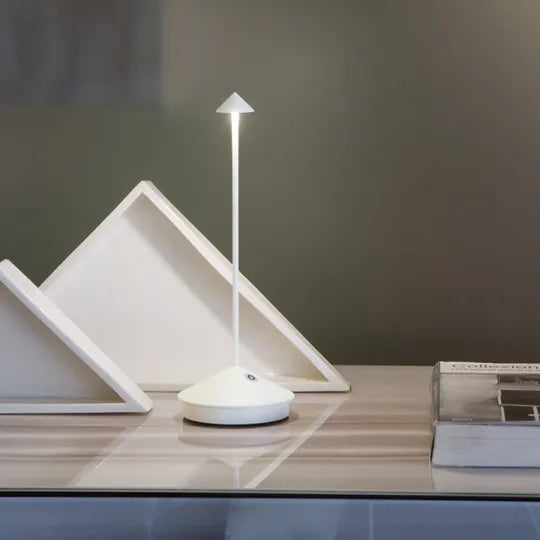 LED Bordlampe – Trådløs og Oppladbar