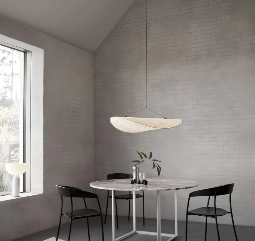 Kézműves Mennyezeti Lámpa – Természetes és Hiteles Elegancia