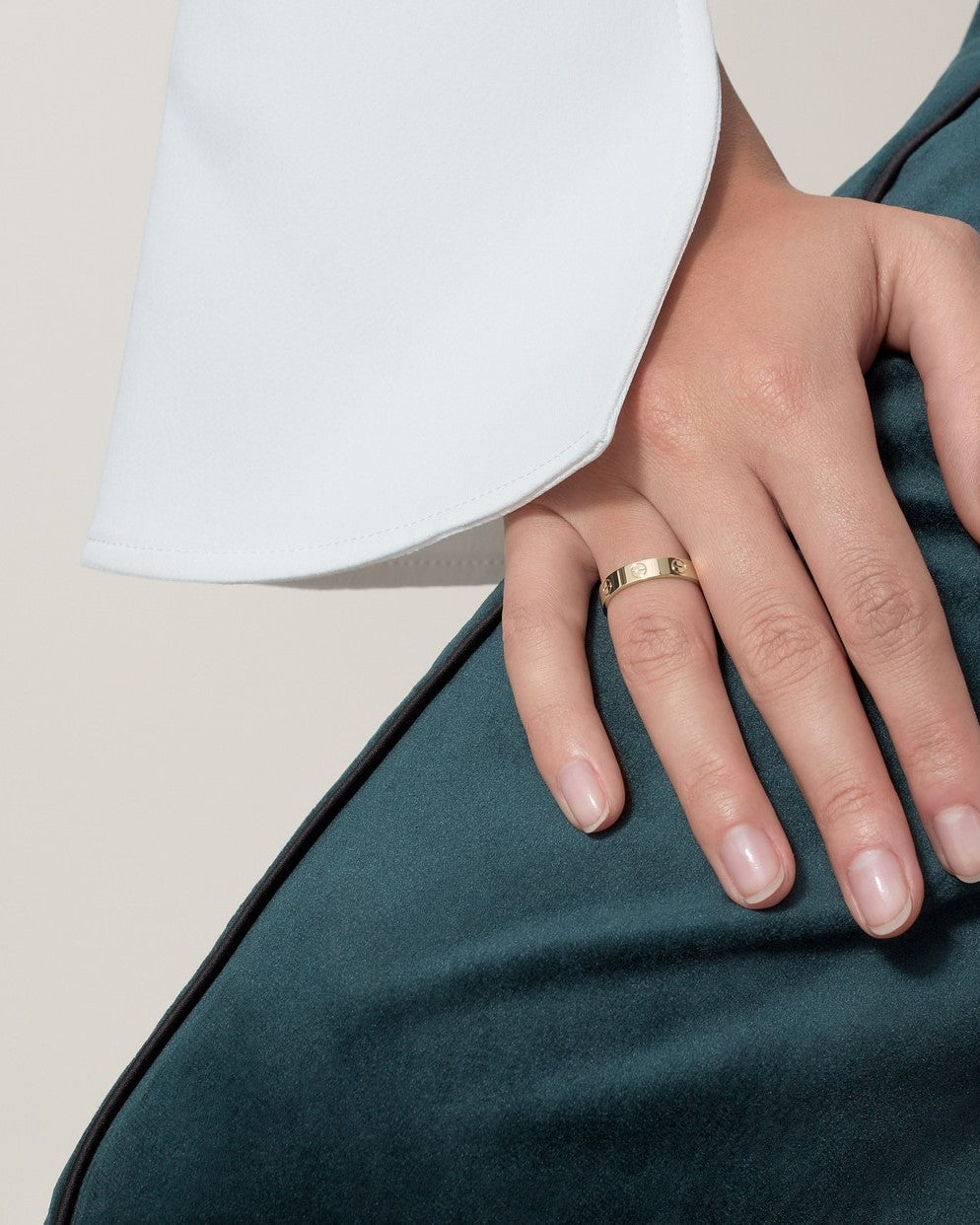 Unisex Ρυθμιζόμενο Δαχτυλίδι – Μινιμαλιστική Κομψότητα Και Προσαρμοσμένη Άνεση