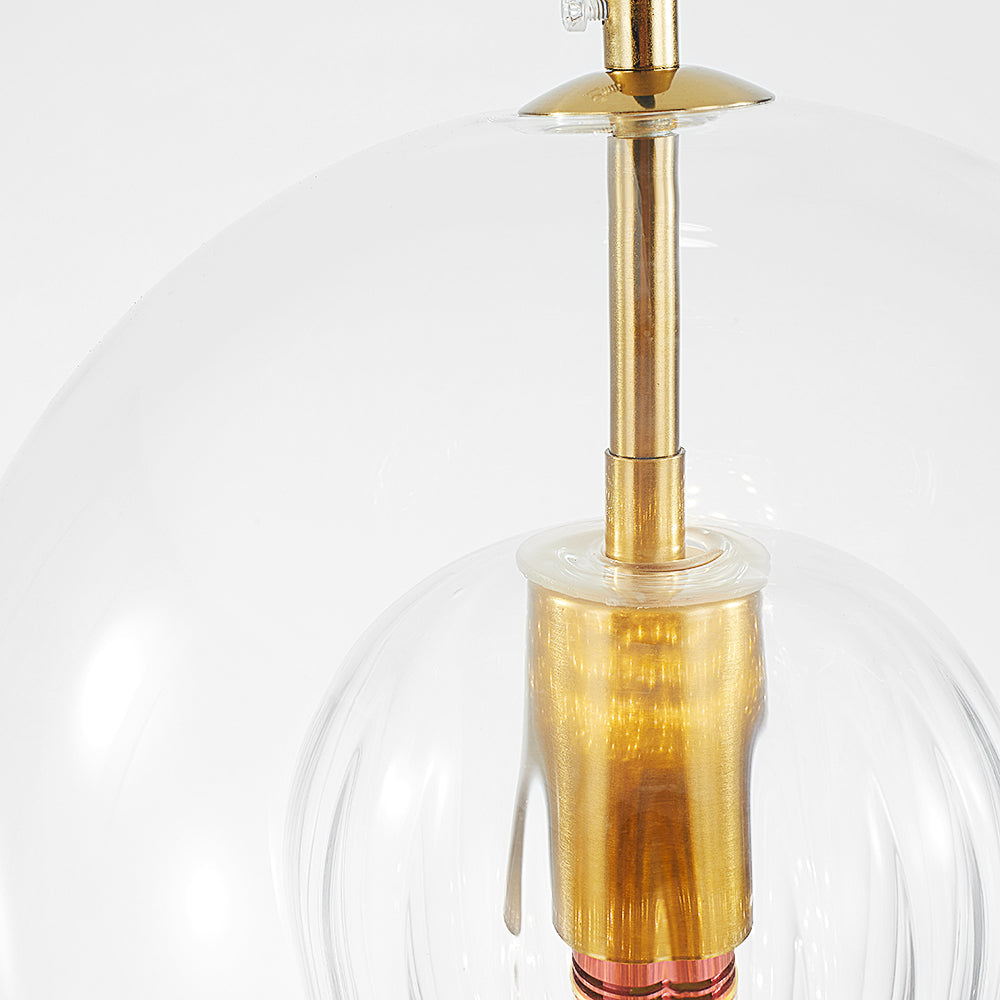 Elegant and Warm Glass Pendant Lamp – Style and Refinement 