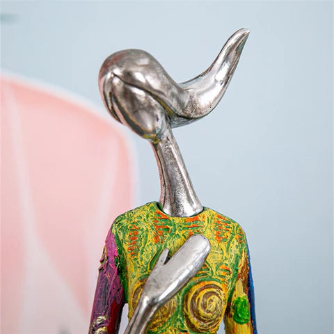 Abstrakt Skulptur Kvinne – Eleganse Og Modernitet 
