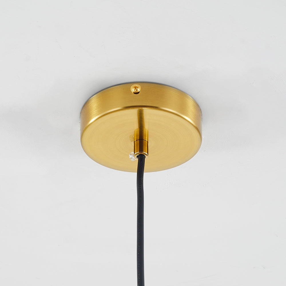 Elegant and Warm Glass Pendant Lamp – Style and Refinement 
