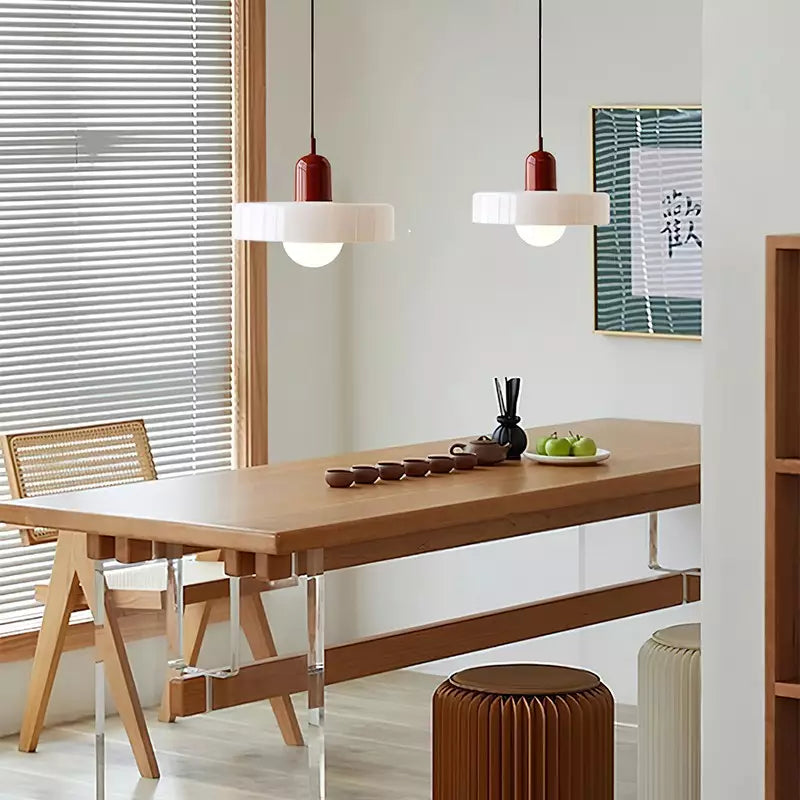 Farget Glasspendel – Forbedre Dine Rom Med Stil 