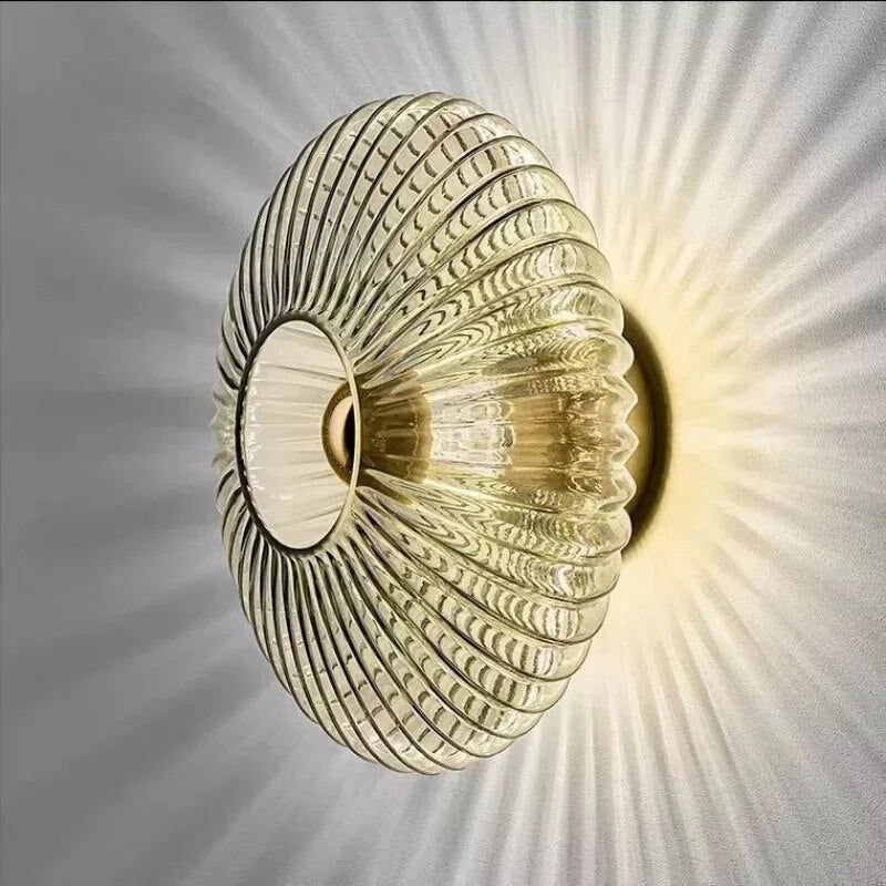 Wandlamp van Golvend Glas - Elegantie en Zacht Licht 