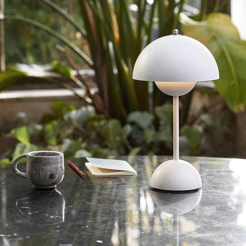 Kontor LED-lampe – Moderne enkelhed og funktionalitet 