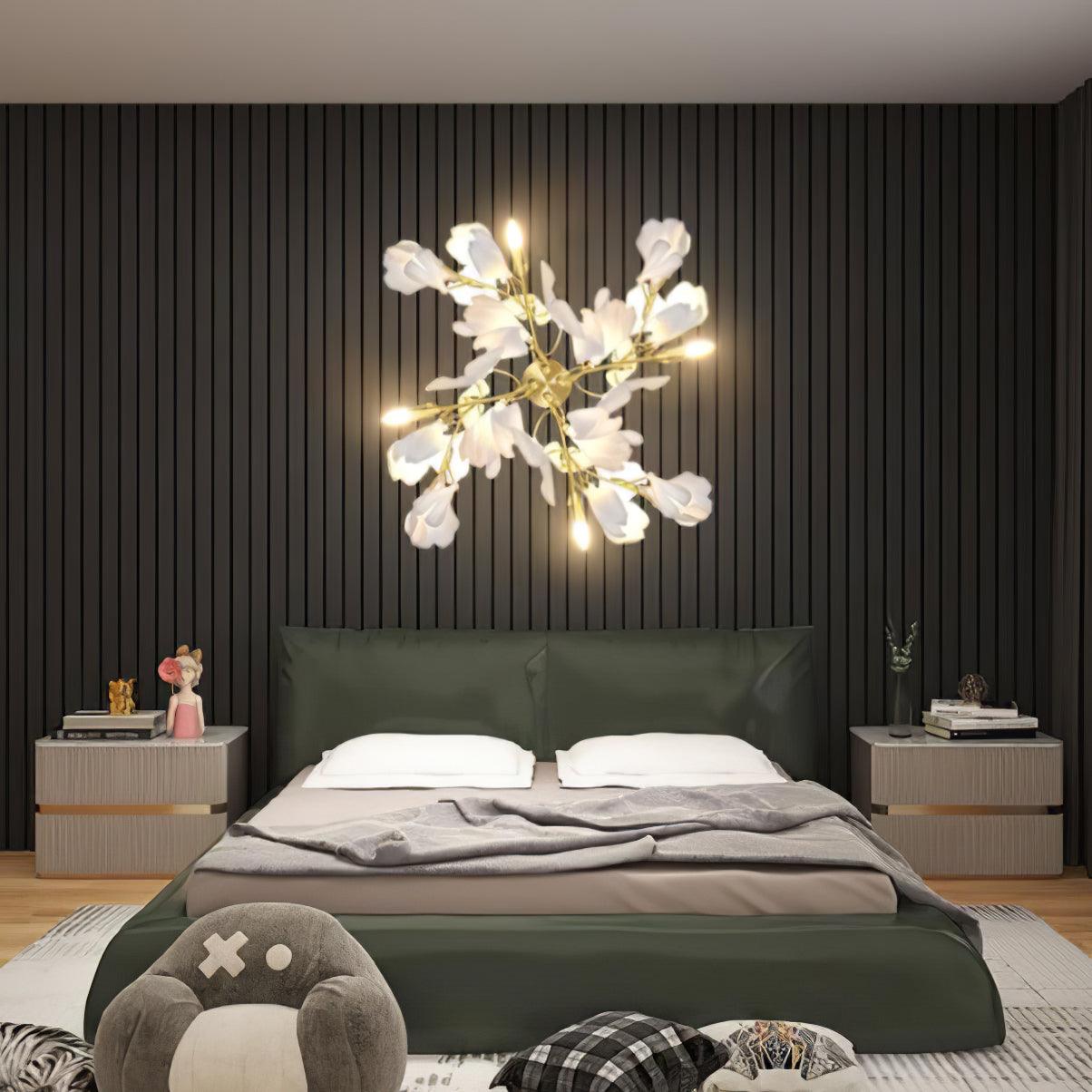 Candeeiro de parede floral - elegância dourada e luz suave