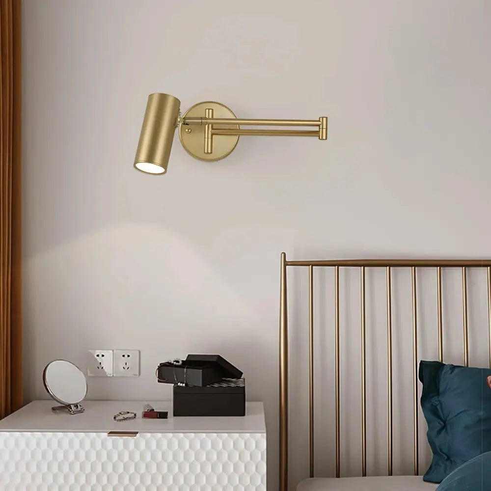 Nastavitelné nástěnné svítidlo v moderním stylu - elegance a všestrannost