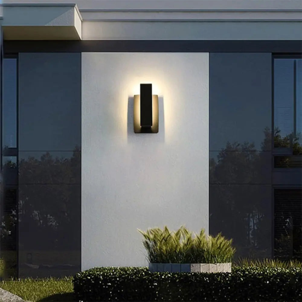 Aplique de exterior resistente IP65 - Solidez y modernidad