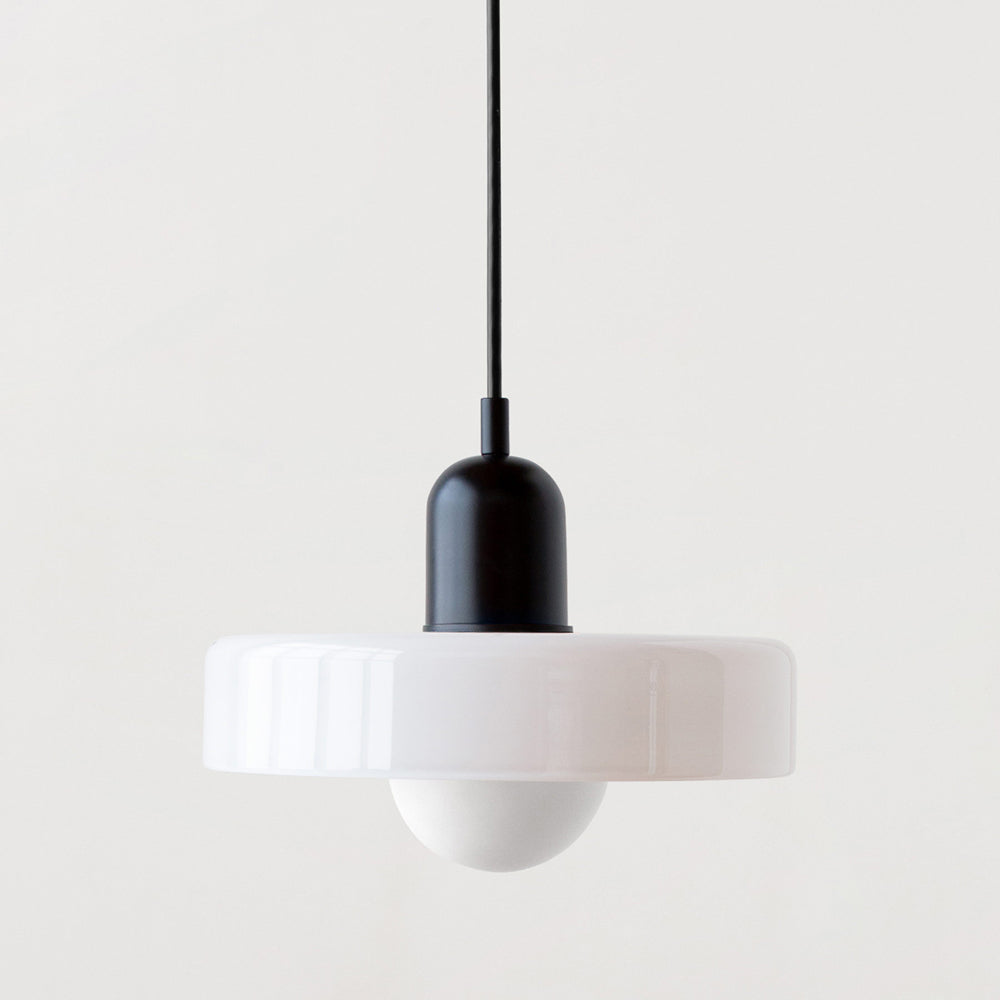 Farget Glasspendel – Forbedre Dine Rom Med Stil 