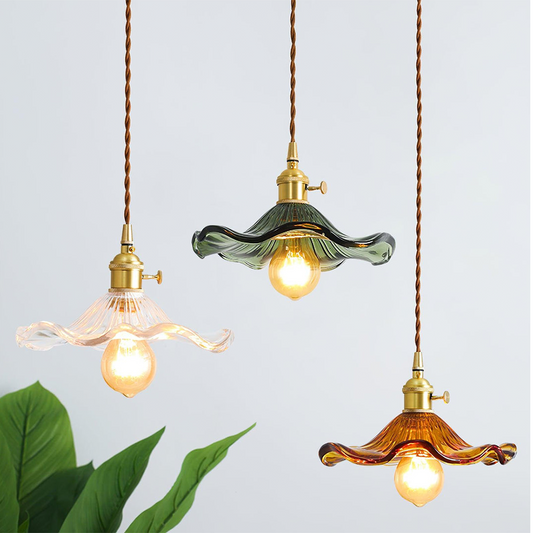 Hängende Blumenlampe – Natürlicher Charme und zarte Seele 