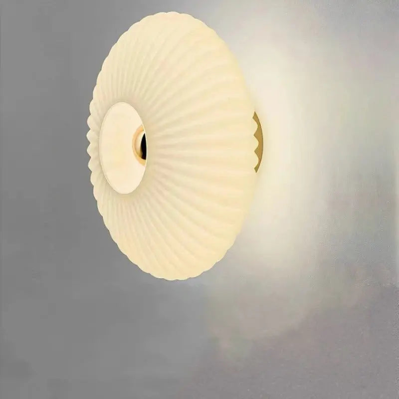 Elegant Vägglampa – Ljus och Sofistikerad Atmosfär 