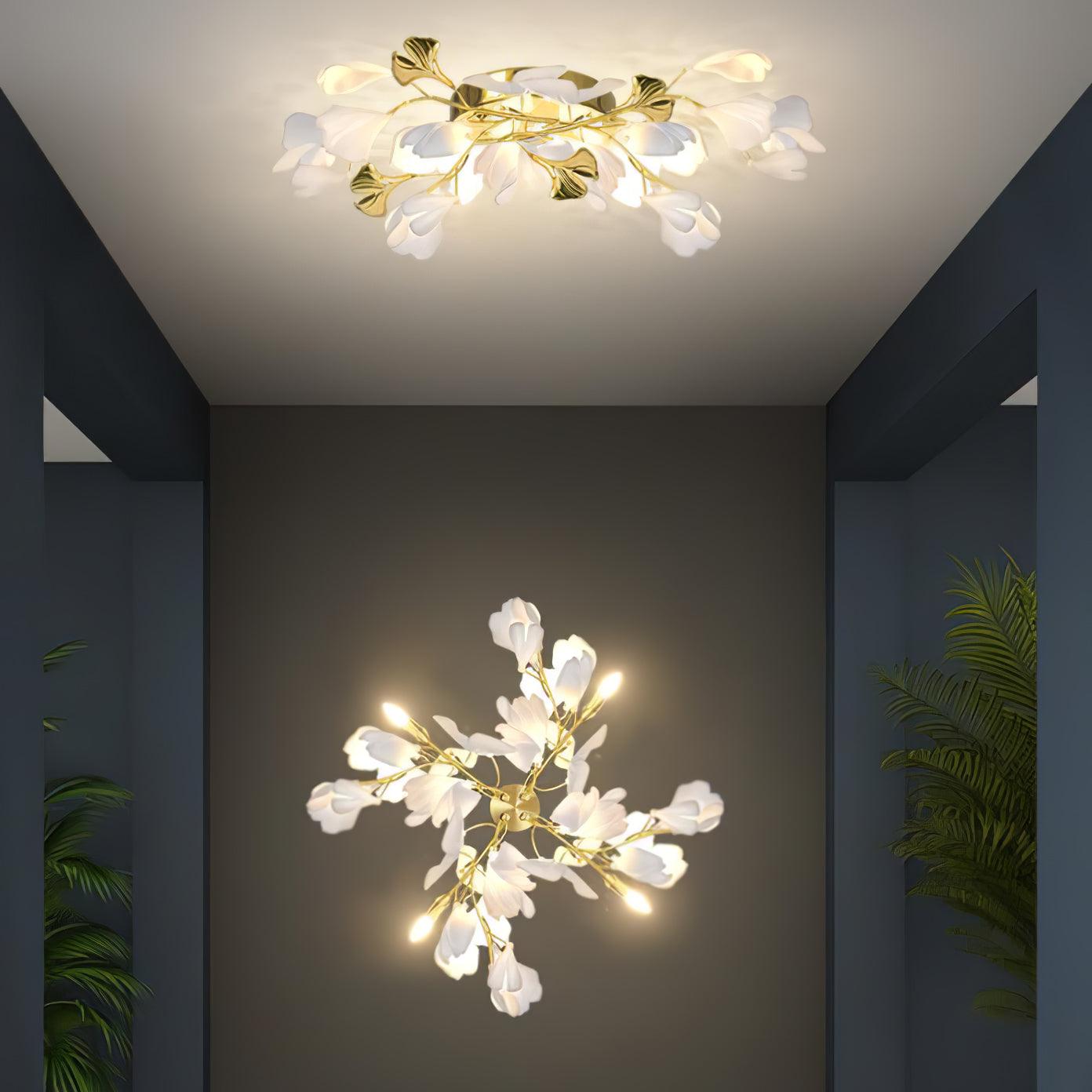 Candeeiro de parede floral - elegância dourada e luz suave