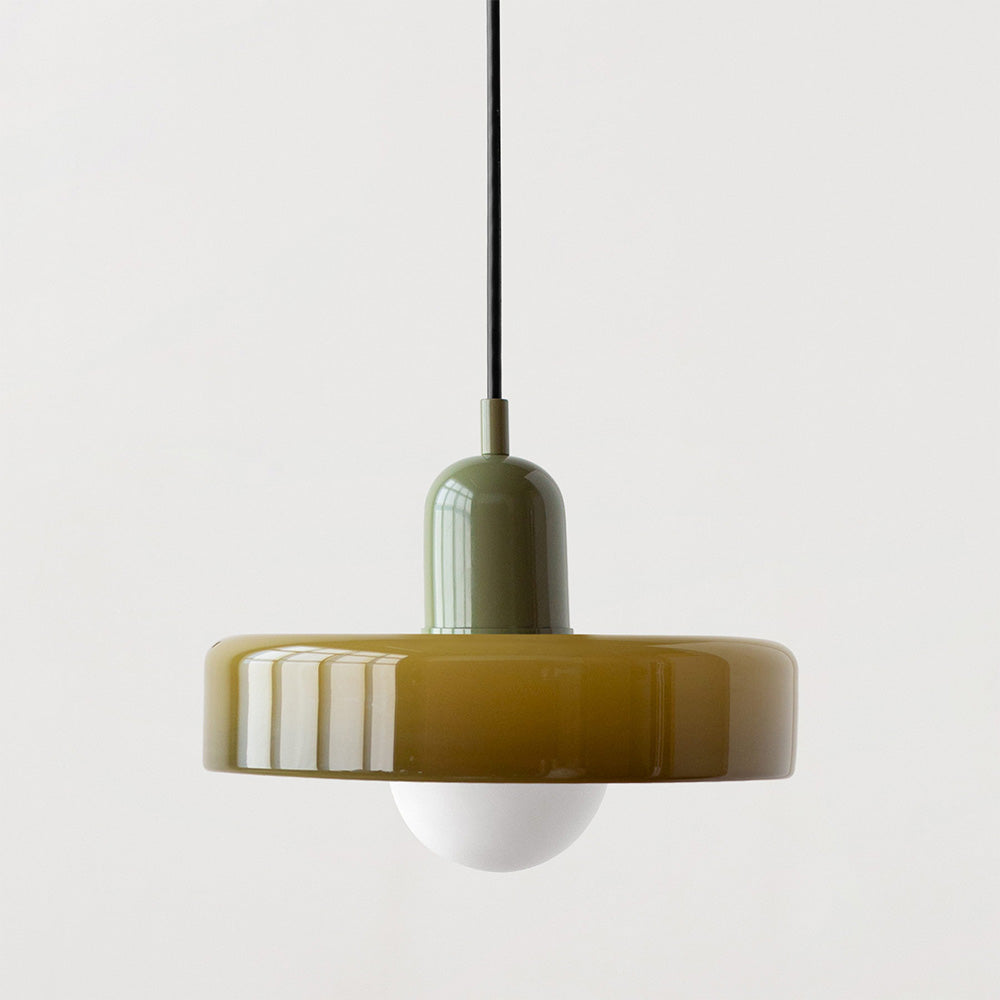 Farget Glasspendel – Forbedre Dine Rom Med Stil 