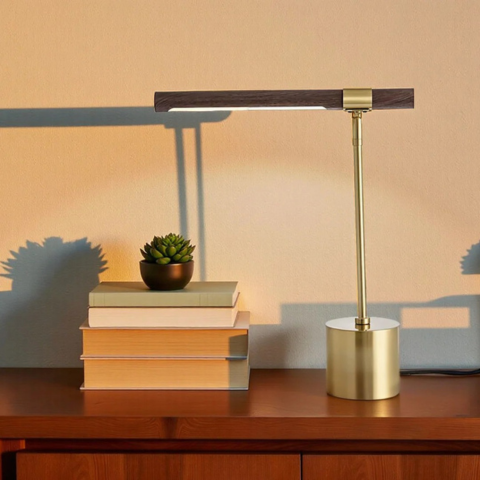 مصباح طاولة LED - الأناقة والبساطة 