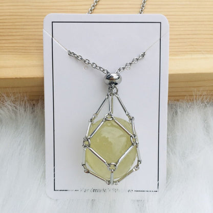 Collier de pierres de cristal