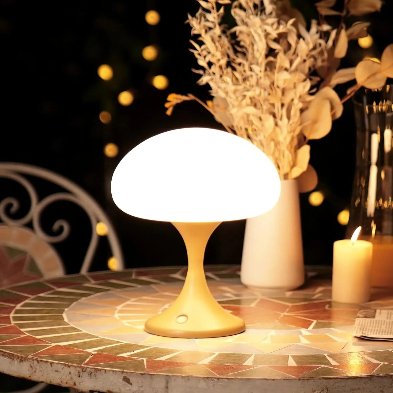 Dekorative Champignonlampe – Warme und trendige Atmosphäre 
