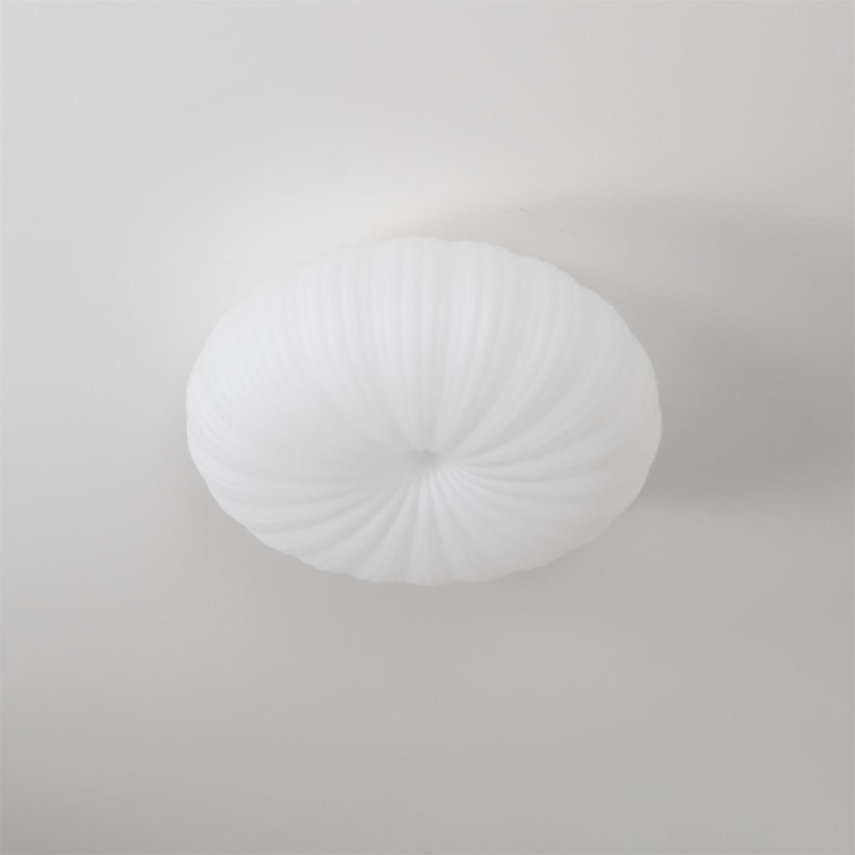 Moderne LED-Deckenlampe mit Fernbedienung - Komfort und Eleganz