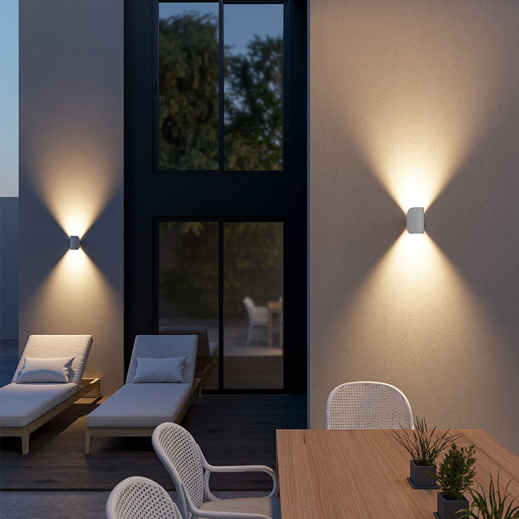 Moderná nástenná lampa – Elegancia a rafinovanosť 