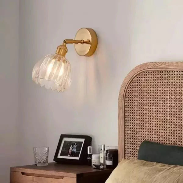 Aplique Decorativa de Parede – Flor em Botão e Ambiente Romântico 