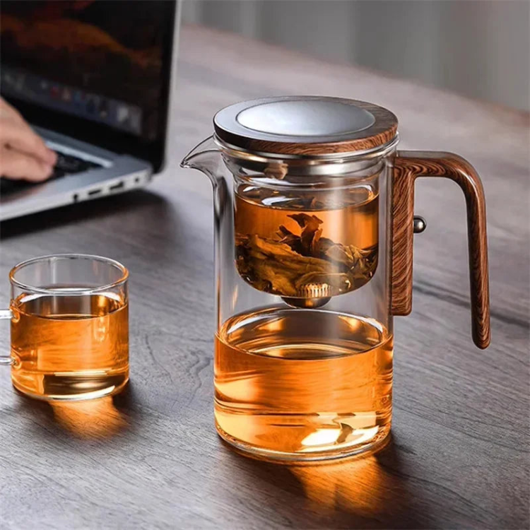 Ceainic din sticlă cu infuzor — Eleganță și simplitate în fiecare zi 