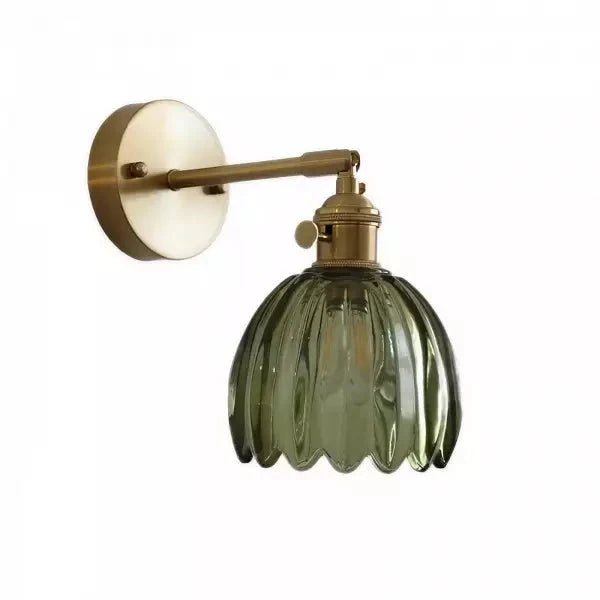 Dekorativ Vegglampe – Blomst i Knopp og Romantisk Stemning 
