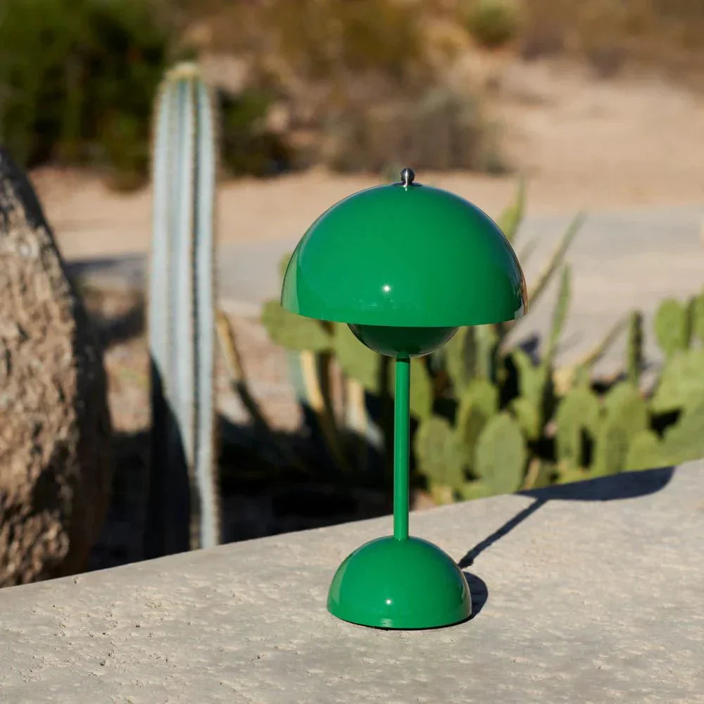 Stolná LED lampa – moderná jednoduchosť a funkčnosť 