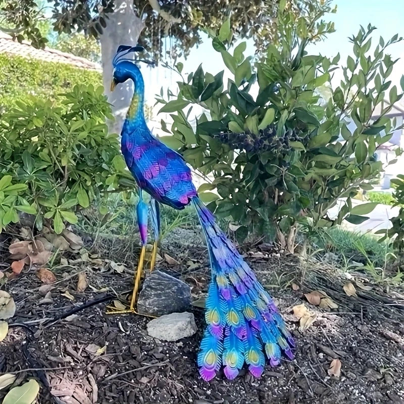 Scultura Pavone Maestoso – Simbolo Di Bellezza E Prestigio 