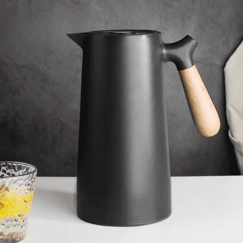 Isolert Kanne Med Håndtak – Langvarig Bevaring Og Stilig Design 
