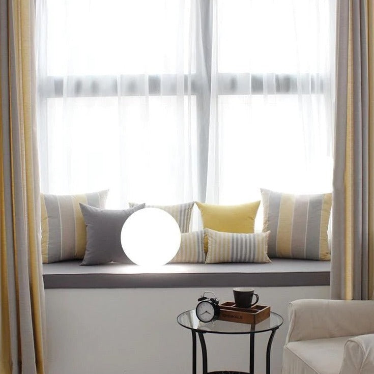 Lampă Sferică Exterioară Fără Fir – Iluminat Nomad și Elegant 